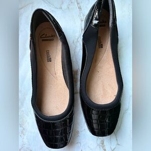 Clarks Collection Soft Cushion Shoes Black Croc Embossed Women’s 9.5